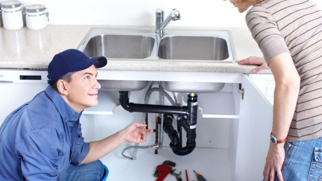 the best plumbers near me fixing the plumbing issue